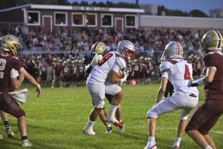 Vikings victorious over Lakers